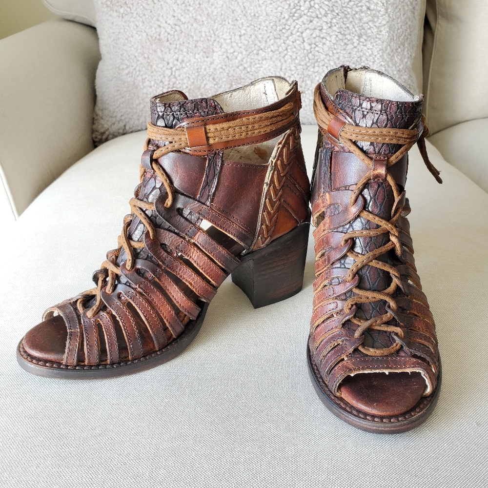 FREEBIRD BY STEVEN WAZEE SANDALS